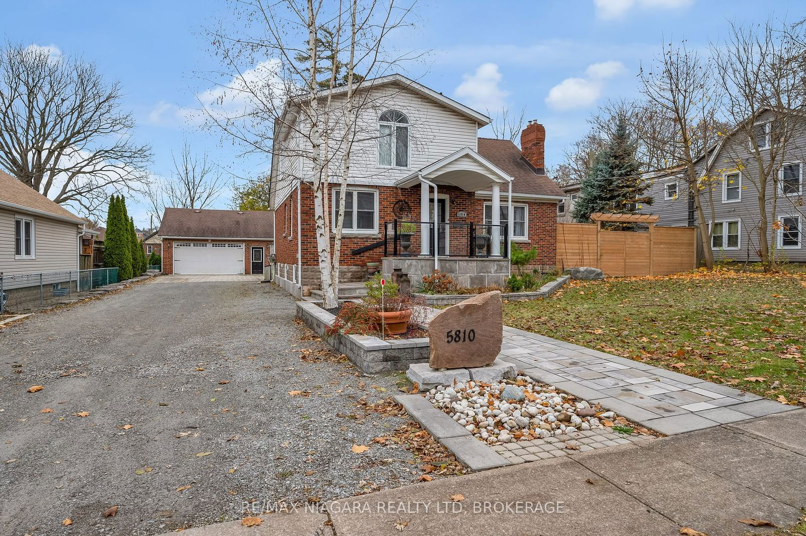 Detached House for sale at 5810 Brookfield Avenue, Niagara Falls, 215 - Hospital, L2G 5R3 - MLS: X11952809