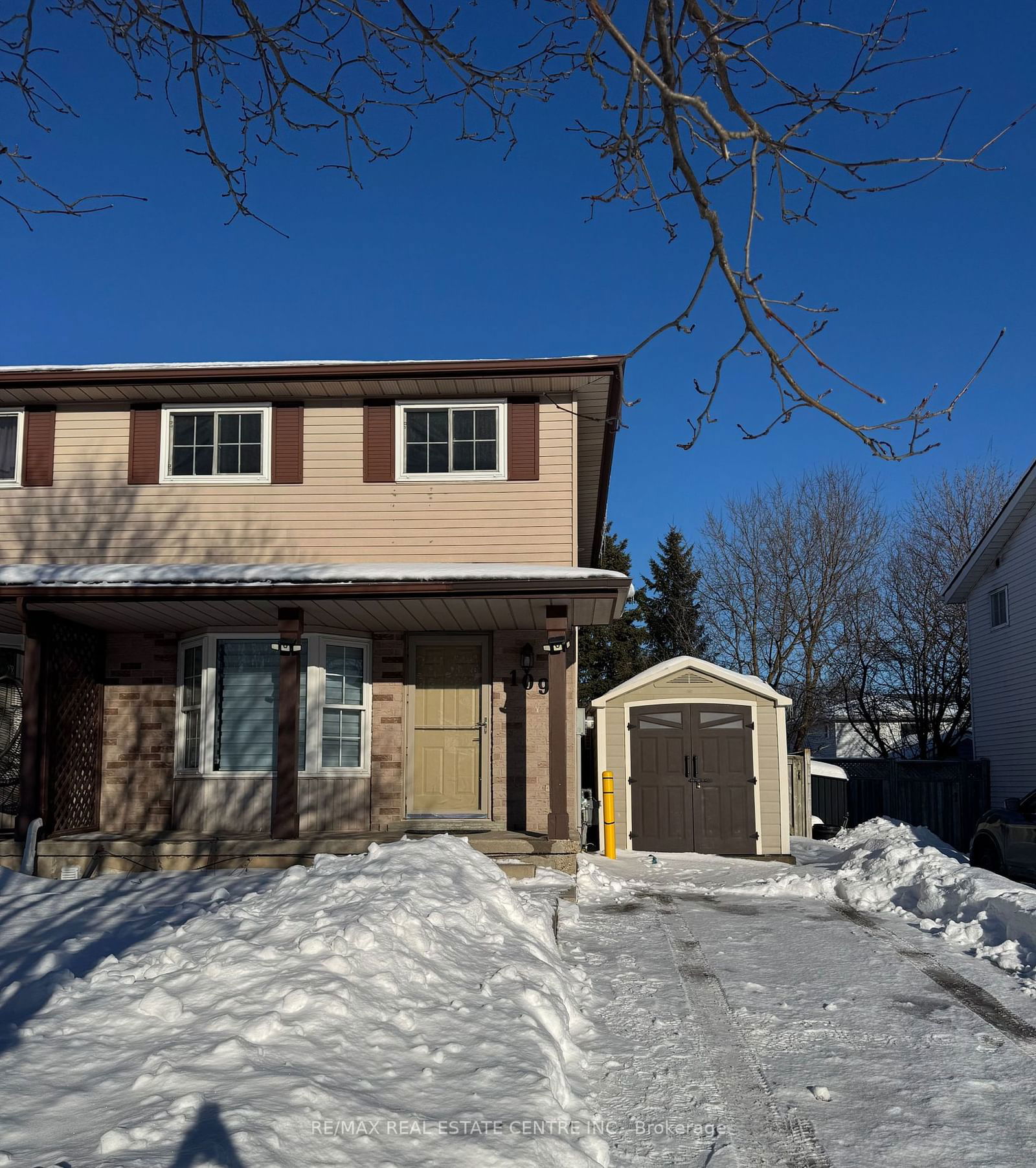 Semi-Detached House for lease at 109 Connelly Drive, Kitchener, N2N 2T9 - MLS: X11952825