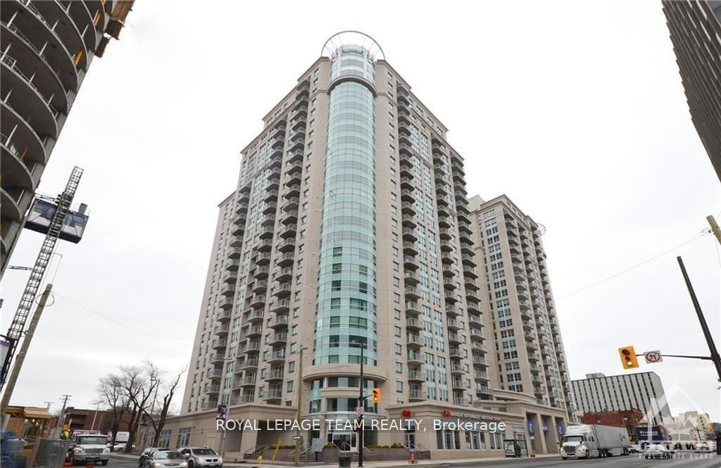 Building at 234 Rideau Street, Ottawa, Sandy Hill