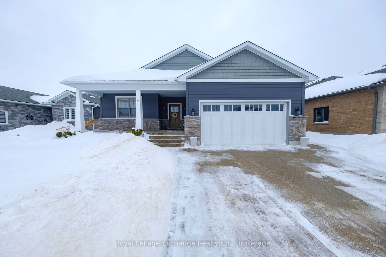 Detached House for sale at 41 Lakefield Drive, Kincardine, Kincardine, N2Z 0L9 - MLS: X11953157