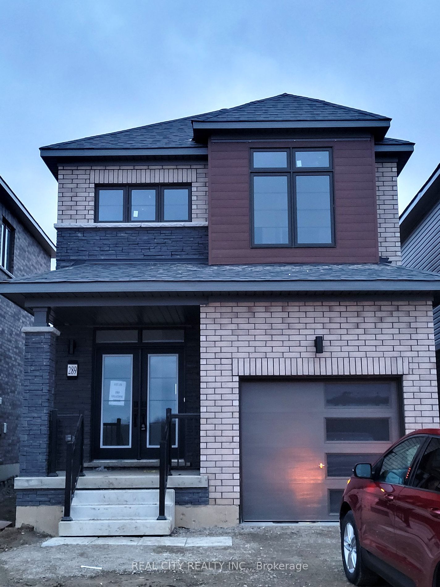 Detached House for lease at 289 Gillespie Drive, Brantford, N3T 0W1 - MLS: X11953191