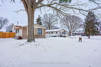 78 Maplestone Ave, Sarnia - Sarnia image-0-2