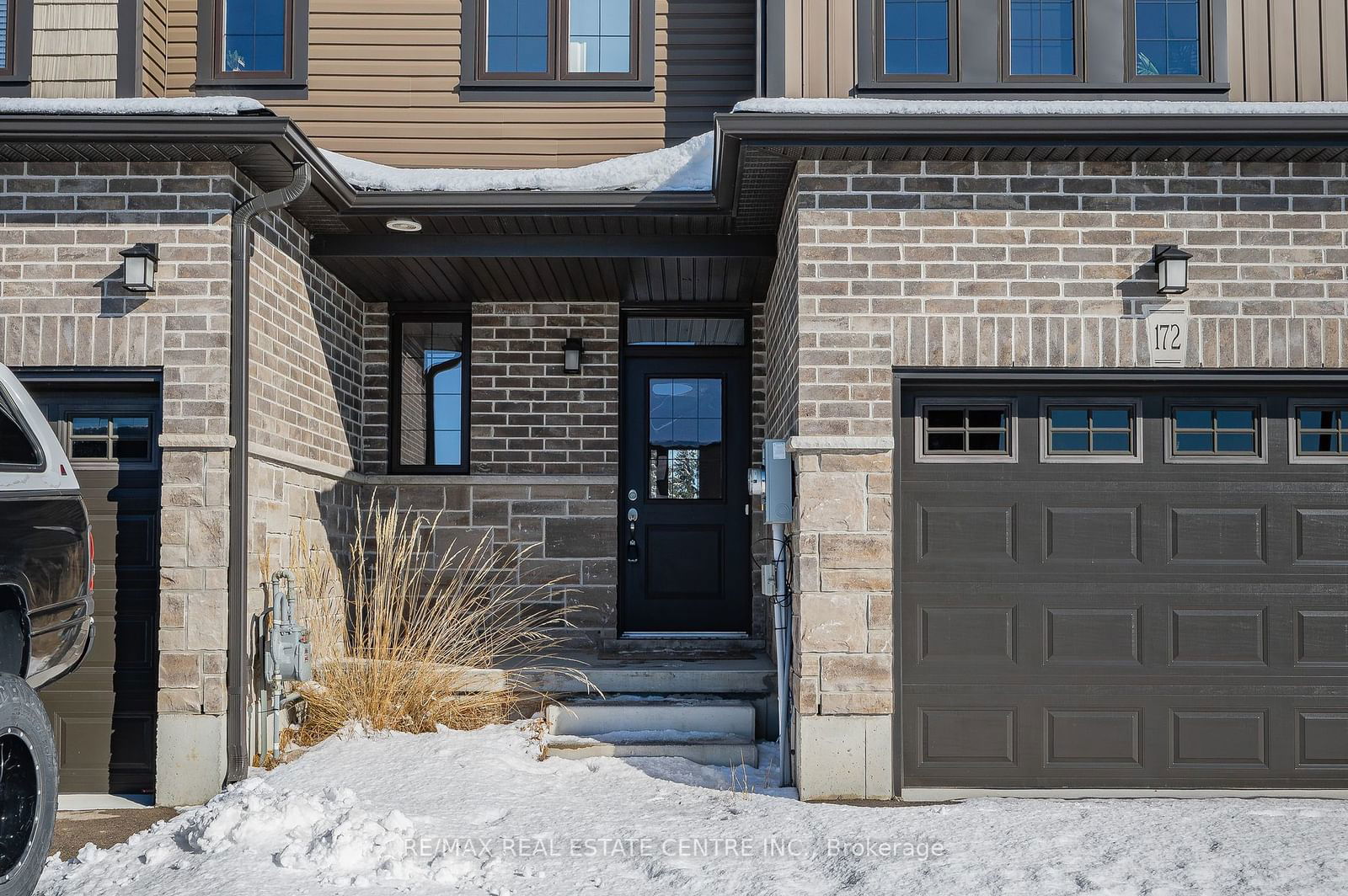 Townhouse for sale at 172 Links Crescent, Woodstock, Woodstock - North, N4T 0L9 - MLS: X11953710