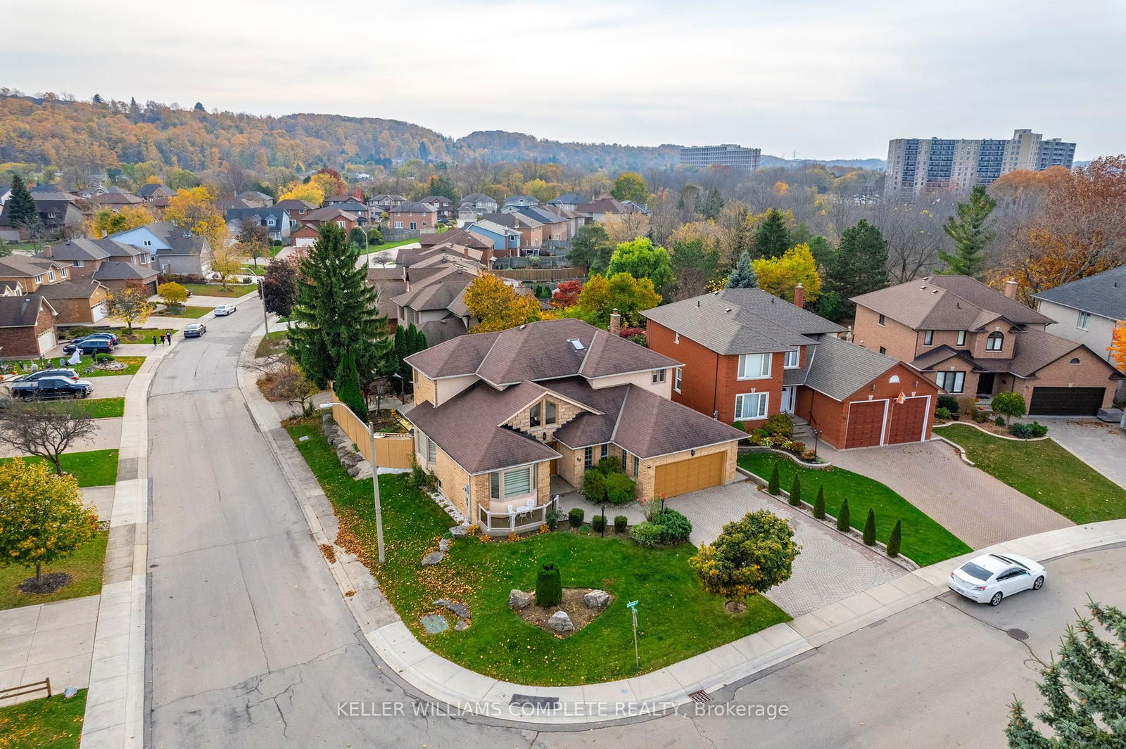 Detached House leased at 90 Derek Drive, Hamilton, Gershome, L8G 5A7 - MLS: X11953785