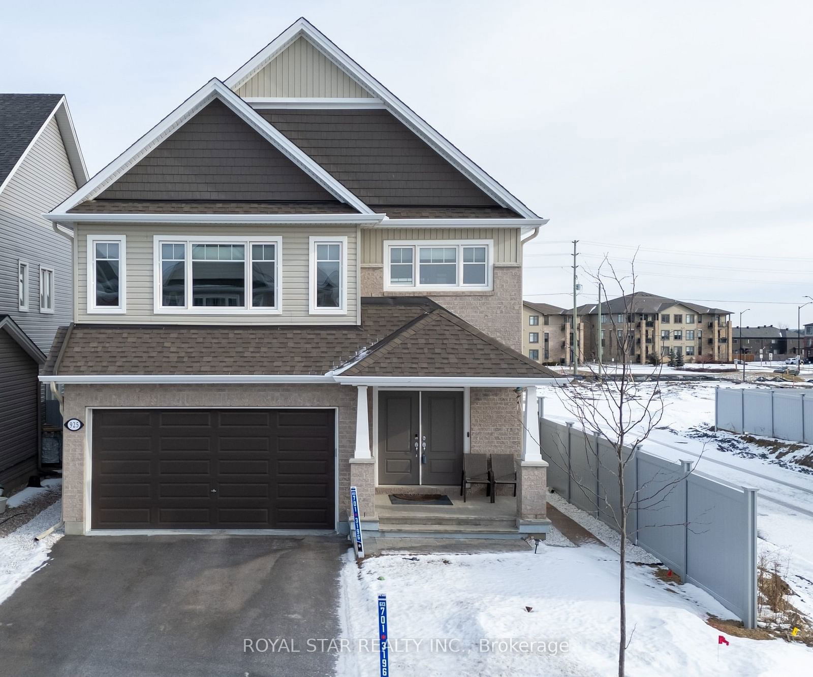 Detached House sold at 925 Embankment Street, Ottawa, Stittsville (South), K2S 2P6 - MLS: X11954047