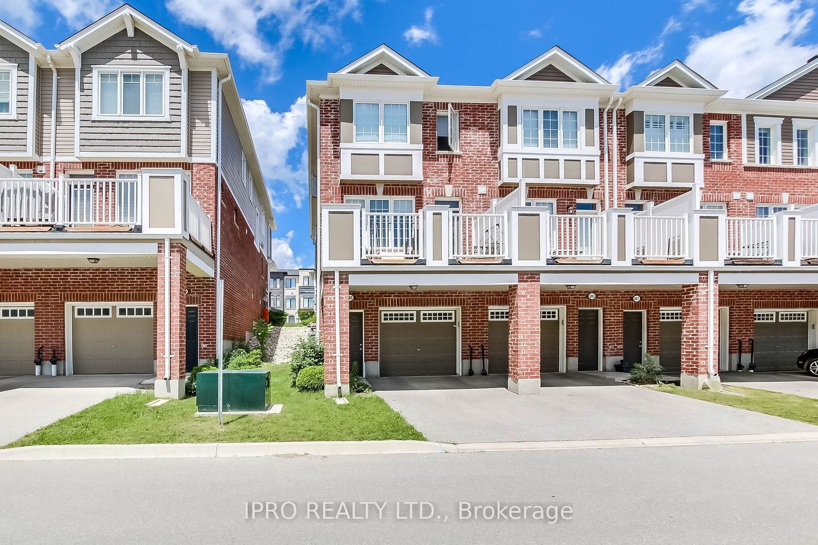 Townhouse for sale at 283 Equestrian Way, Cambridge, N3E 0C7 - MLS: X11954188