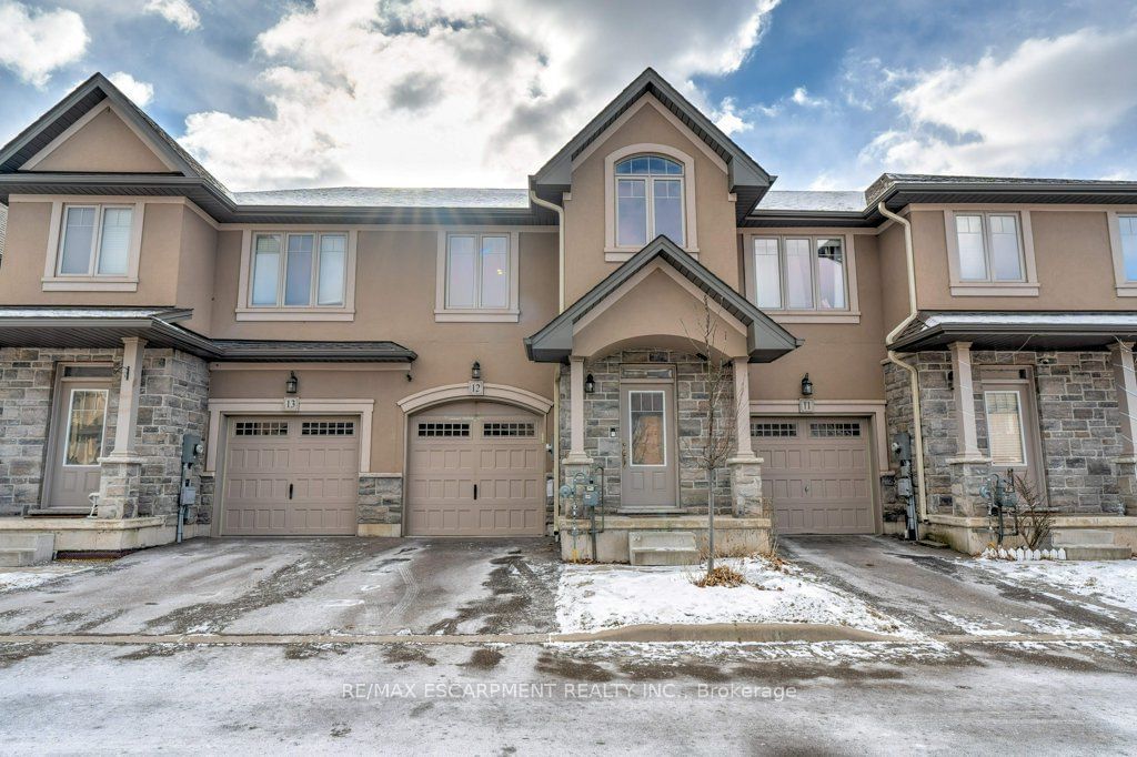 Townhouse for sale at 12-98 SHOREVIEW Place, Hamilton, Stoney Creek, L8E 0J4 - MLS: X11954190