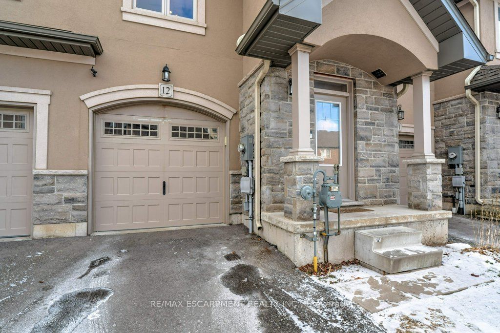 Townhouse for sale at 12-98 SHOREVIEW Place, Hamilton, Stoney Creek, L8E 0J4 - MLS: X11954190