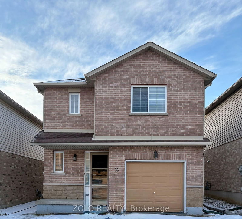 home for lease on 33 Vennio Lane