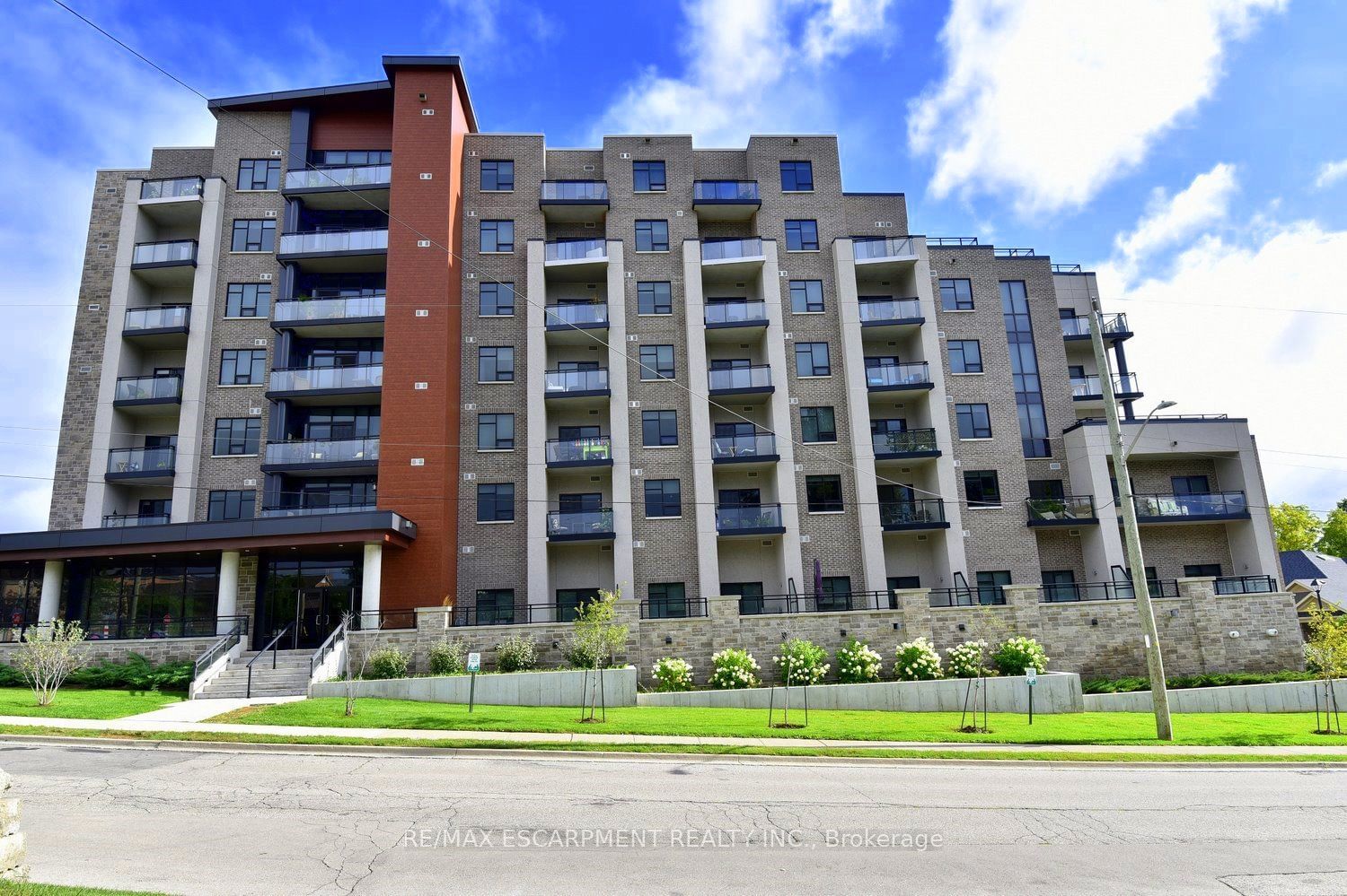 Condo for sale at 605-30 Hamilton Street, Hamilton, Waterdown, L8B 1V8 - MLS: X11954597