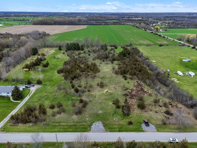 313 Kings Rd, Prince Edward County - Athol Ward image-0-3