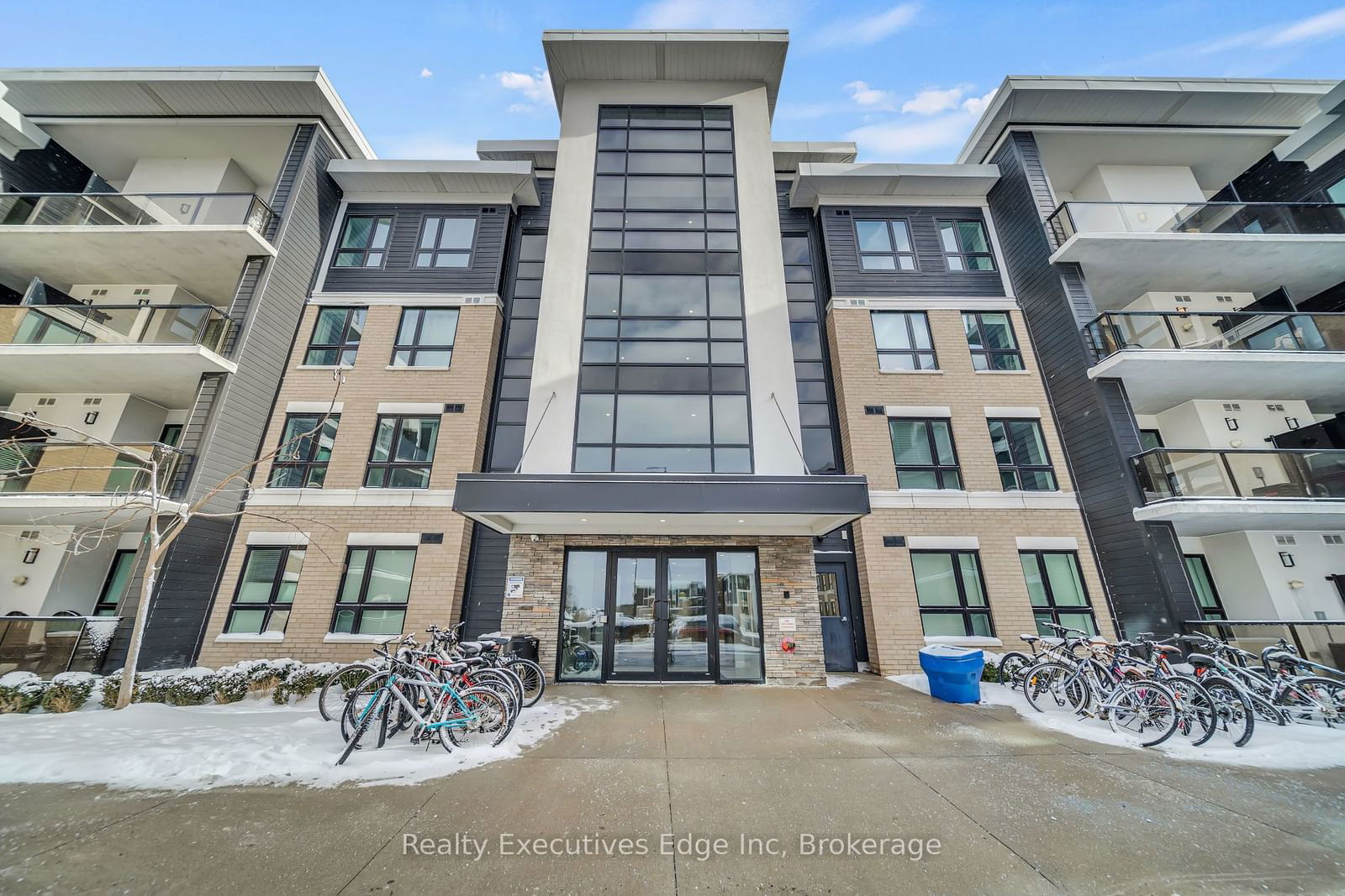 Condo sold at 428-1284 Gordon Street, Guelph, Village, N1L 0M8 - MLS: X11954726