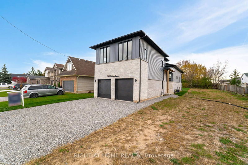 home for lease on 7934 Woodbine Street