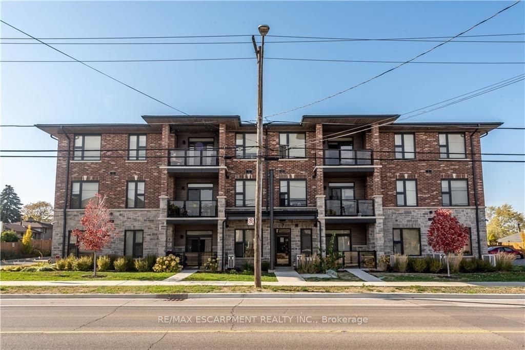 Condo sold at 302-257 Millen Road, Hamilton, Stoney Creek, L8E 2H1 - MLS: X11955106