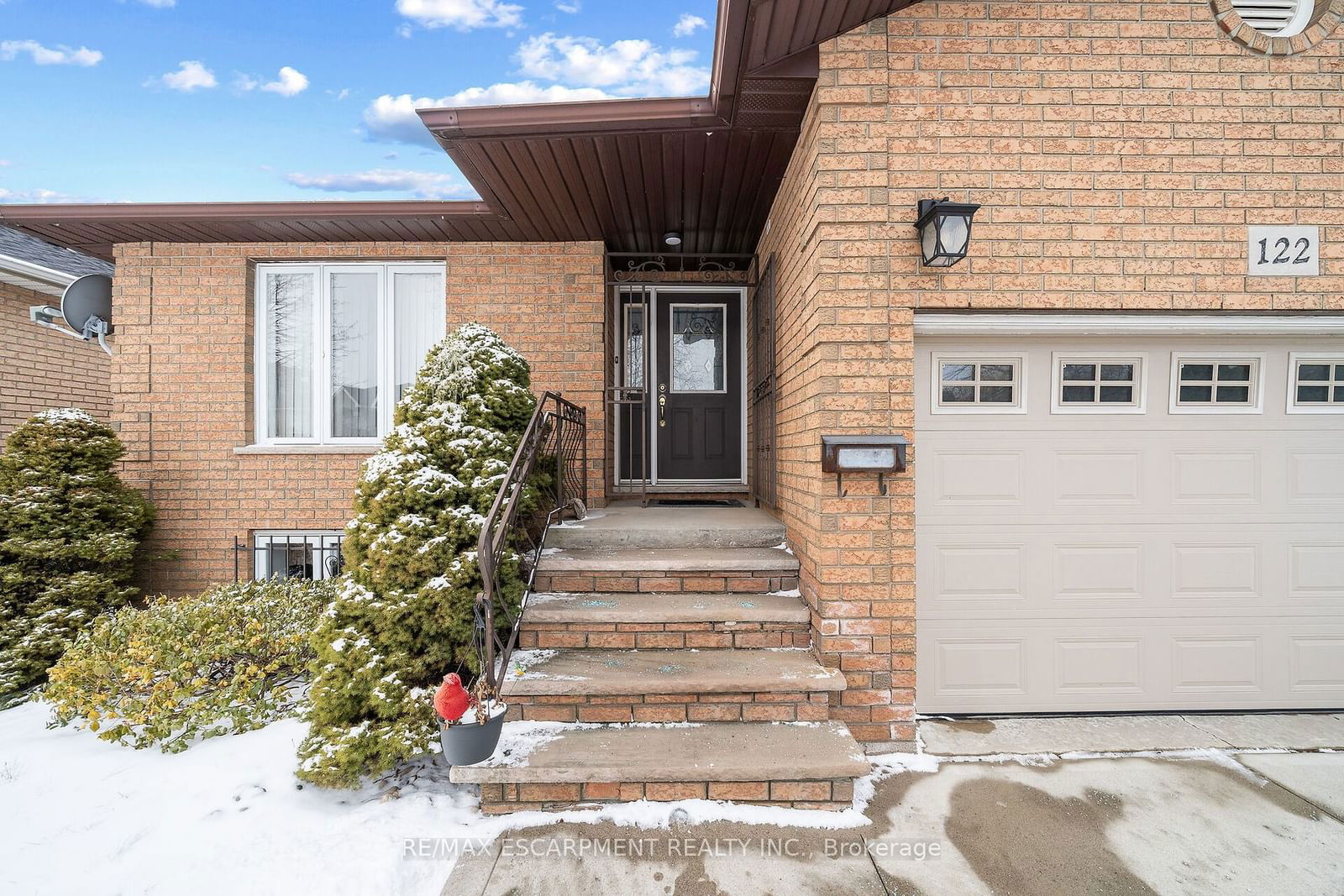 Detached House for sale at 122 Fieldway Drive, Hamilton, Bruleville, L9A 2L6 - MLS: X11955130