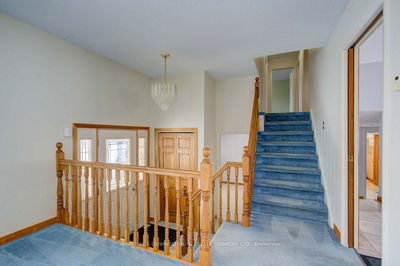 17 Philip St, Prince Edward County - Picton image-0-2