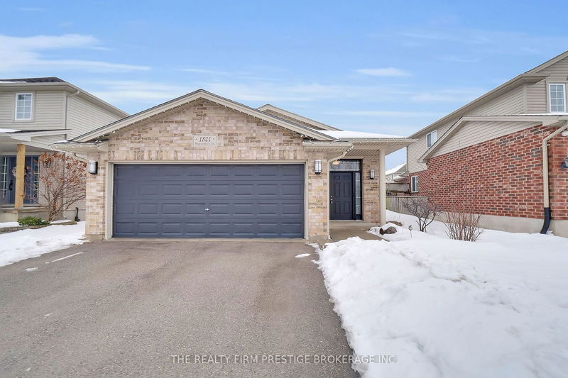 home for sale on 1821 Bayswater Crescent