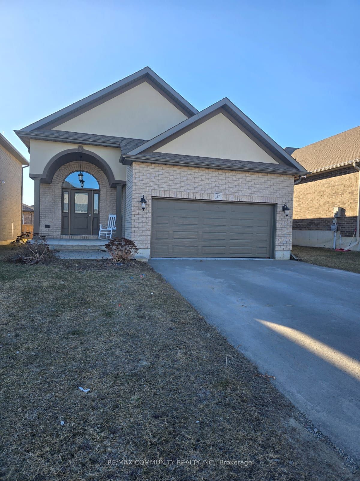 Detached House for lease at 37 Stonecrest Boulevard, Quinte West, K8R 0A5 - MLS: X11955370