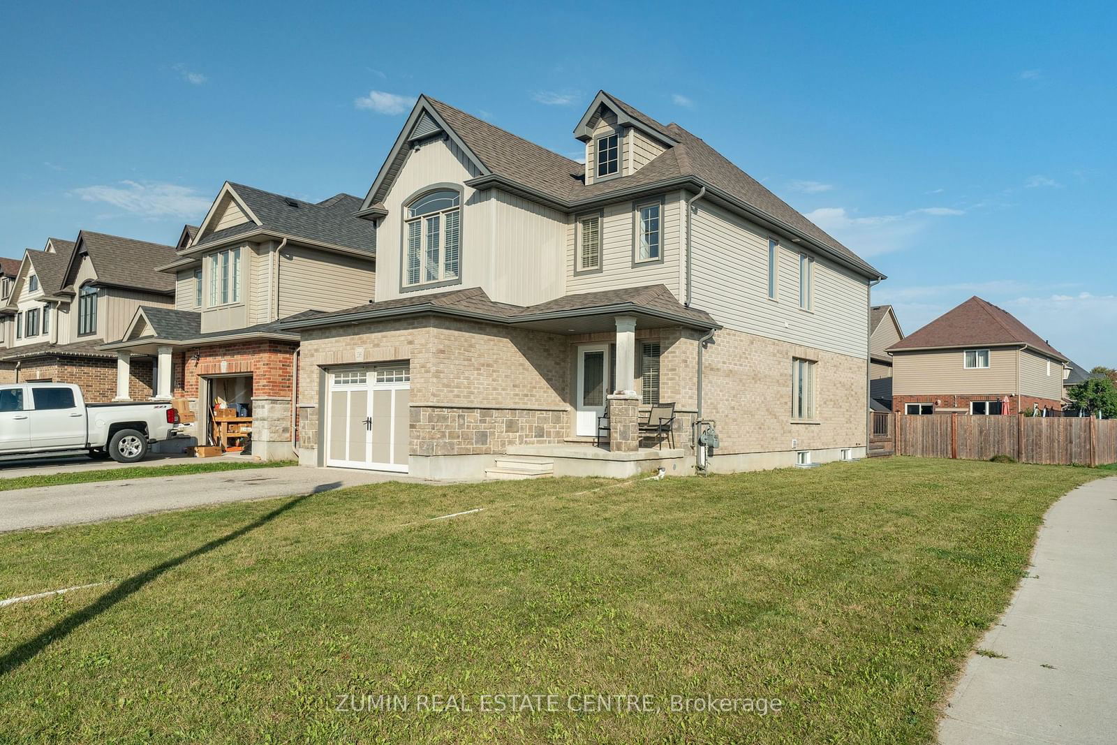 Detached House sold at 1389 Caen Avenue, Woodstock, Woodstock - North, N4T 0J3 - MLS: X11955409