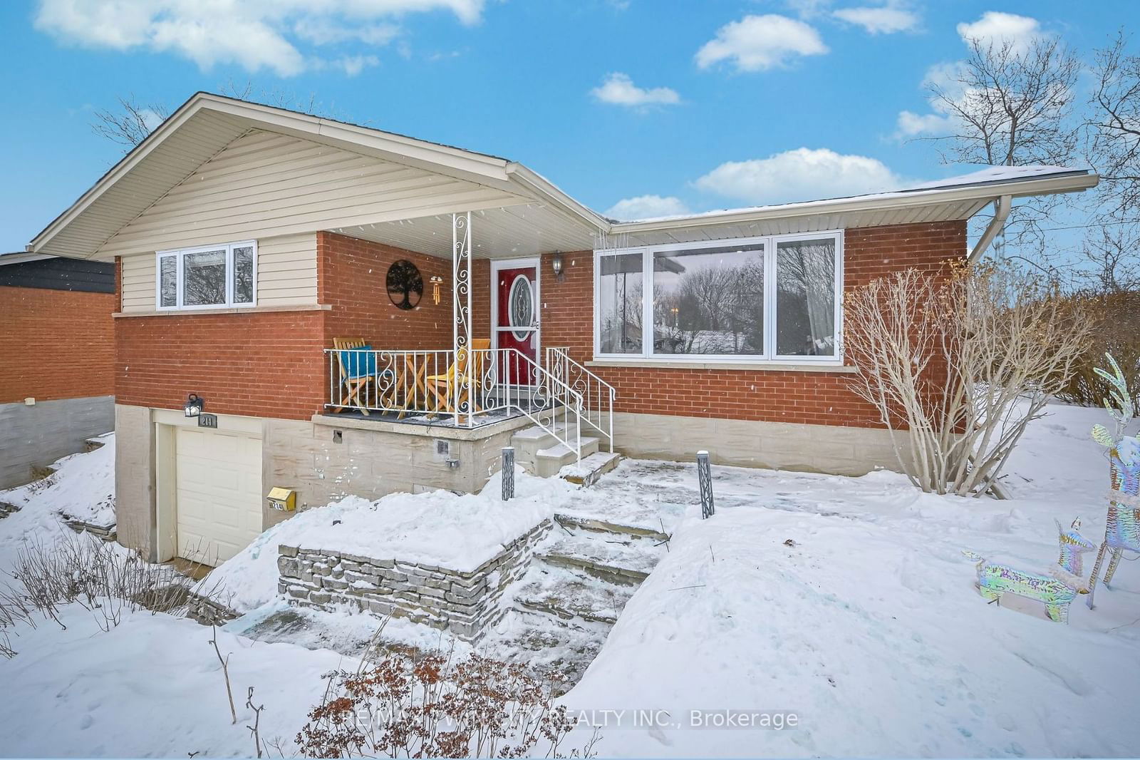 Detached House sold at 214 Winfield Avenue, Waterloo, N2J 3M9 - MLS: X11955468