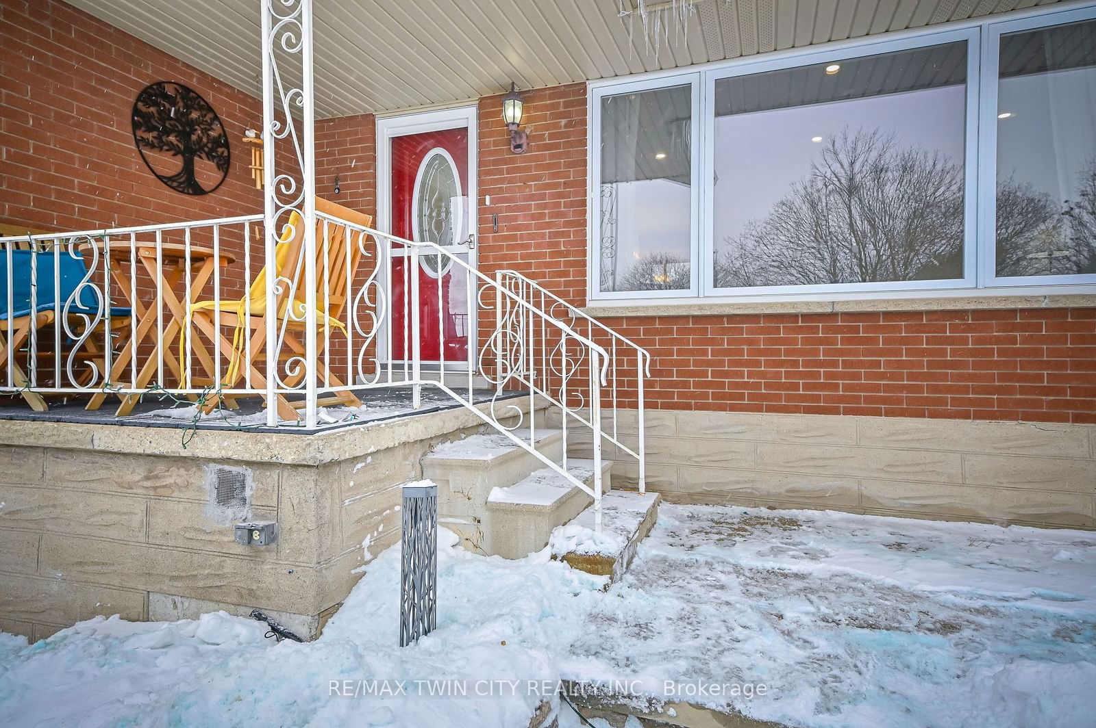 Detached House sold at 214 Winfield Avenue, Waterloo, N2J 3M9 - MLS: X11955468