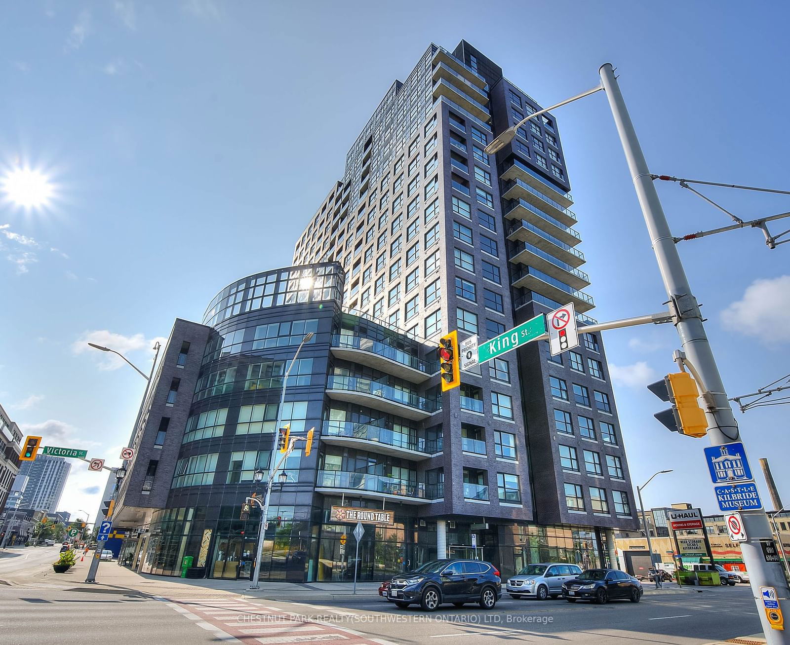 Condo for sale at 1602-1 Victoria Street, Kitchener, N2G 0B5 - MLS: X11955476