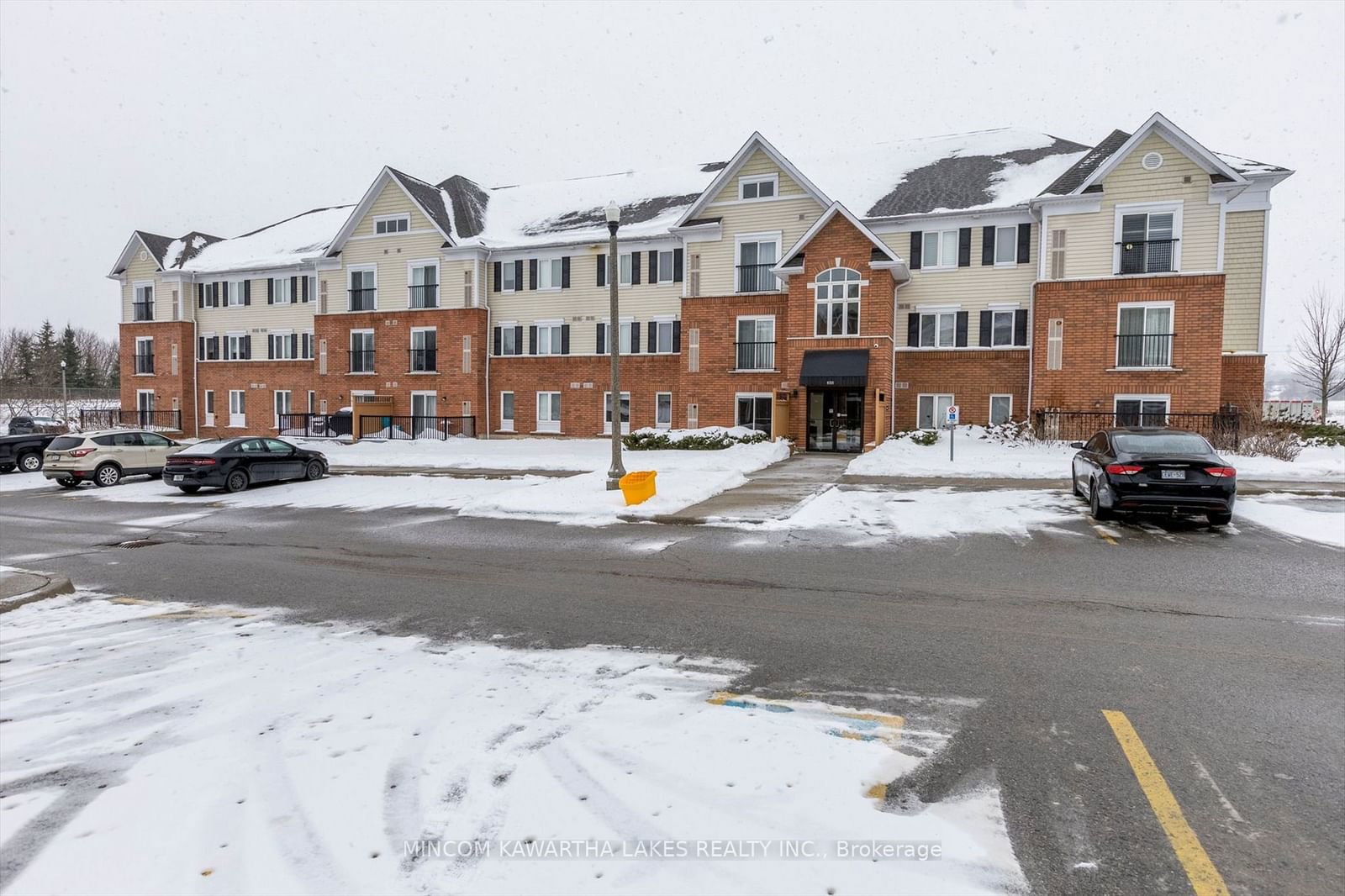 Condo for sale at 102-306 Spillsbury Drive, Peterborough, Otonabee, K9K 0B5 - MLS: X11955779