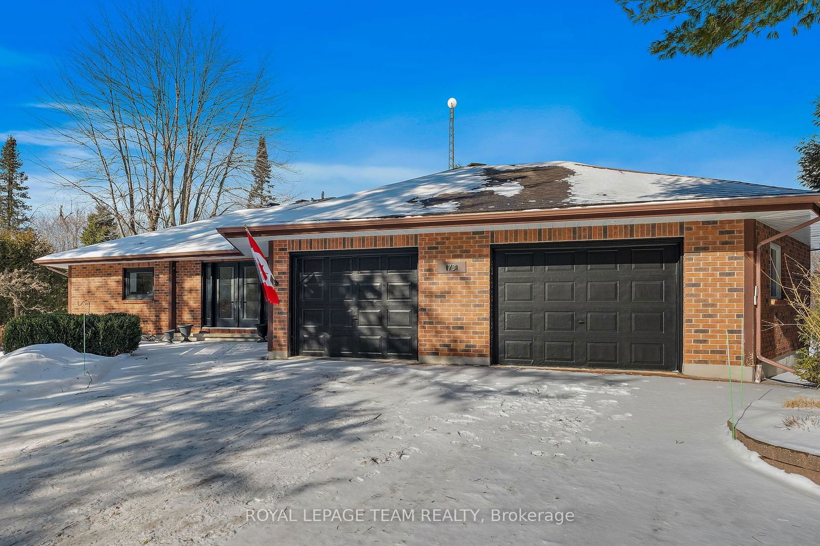 Detached House sold at 1731 Century Road, Manotick - Kars - Rideau Twp and Area, 8004 - Manotick South to Roger Stevens, K0A 2E0 - MLS: X11955876