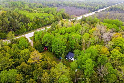 6726 Highway 6 — more photos