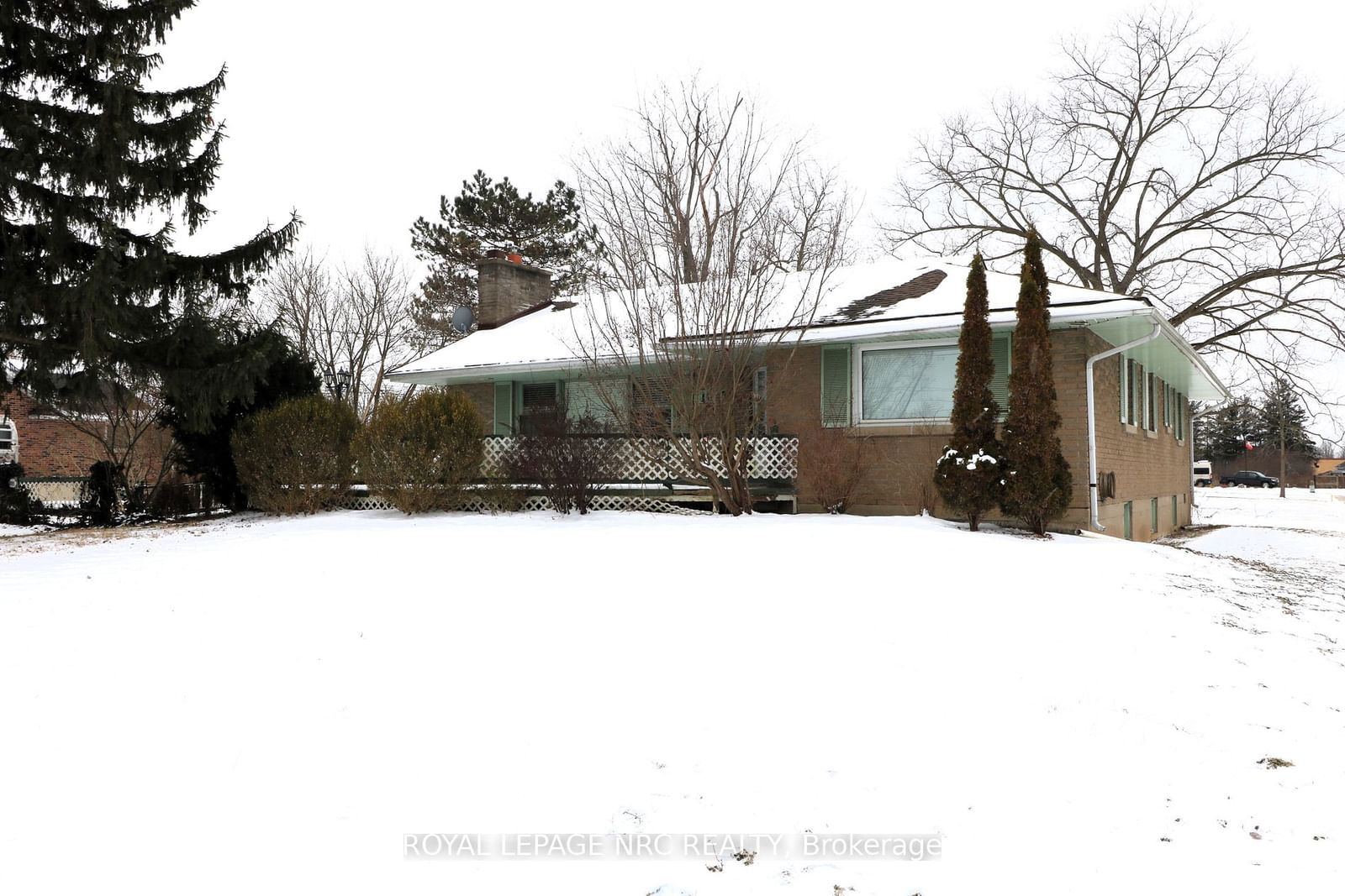 Detached House for lease at 1095 Spears Road, Fort Erie, 334 - Crescent Park, L2A 4N2 - MLS: X11955895