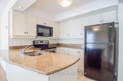 Unit 810 — 314 Central Park Dr, Carlington - Central Park - 5304 - Central Park image-0-4