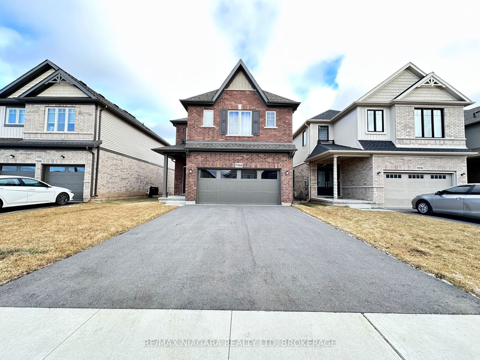 Detached House for lease at 7266 Parkside Road, Niagara Falls, 222 - Brown, L2H 0K7 - MLS: X11956249