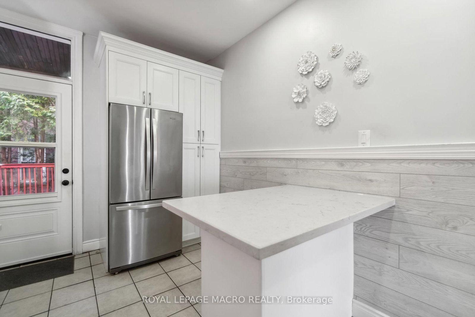 Detached House for sale at 197 Wentworth Street, Hamilton, Ontario, L8N 2Z6 - Stinson - MLS: X11956278