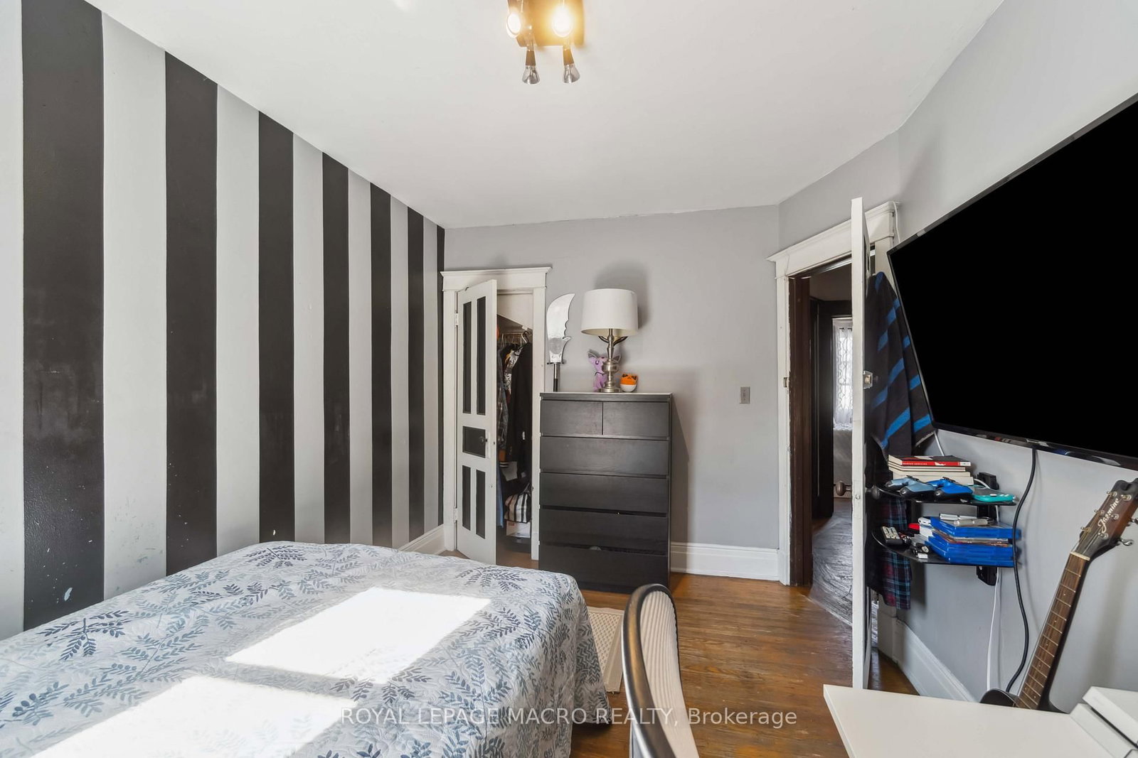 Detached House for sale at 197 Wentworth Street, Hamilton, Ontario, L8N 2Z6 - Stinson - MLS: X11956278