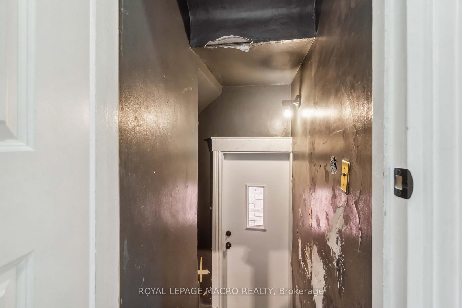 Detached House for sale at 197 Wentworth Street, Hamilton, Ontario, L8N 2Z6 - Stinson - MLS: X11956278