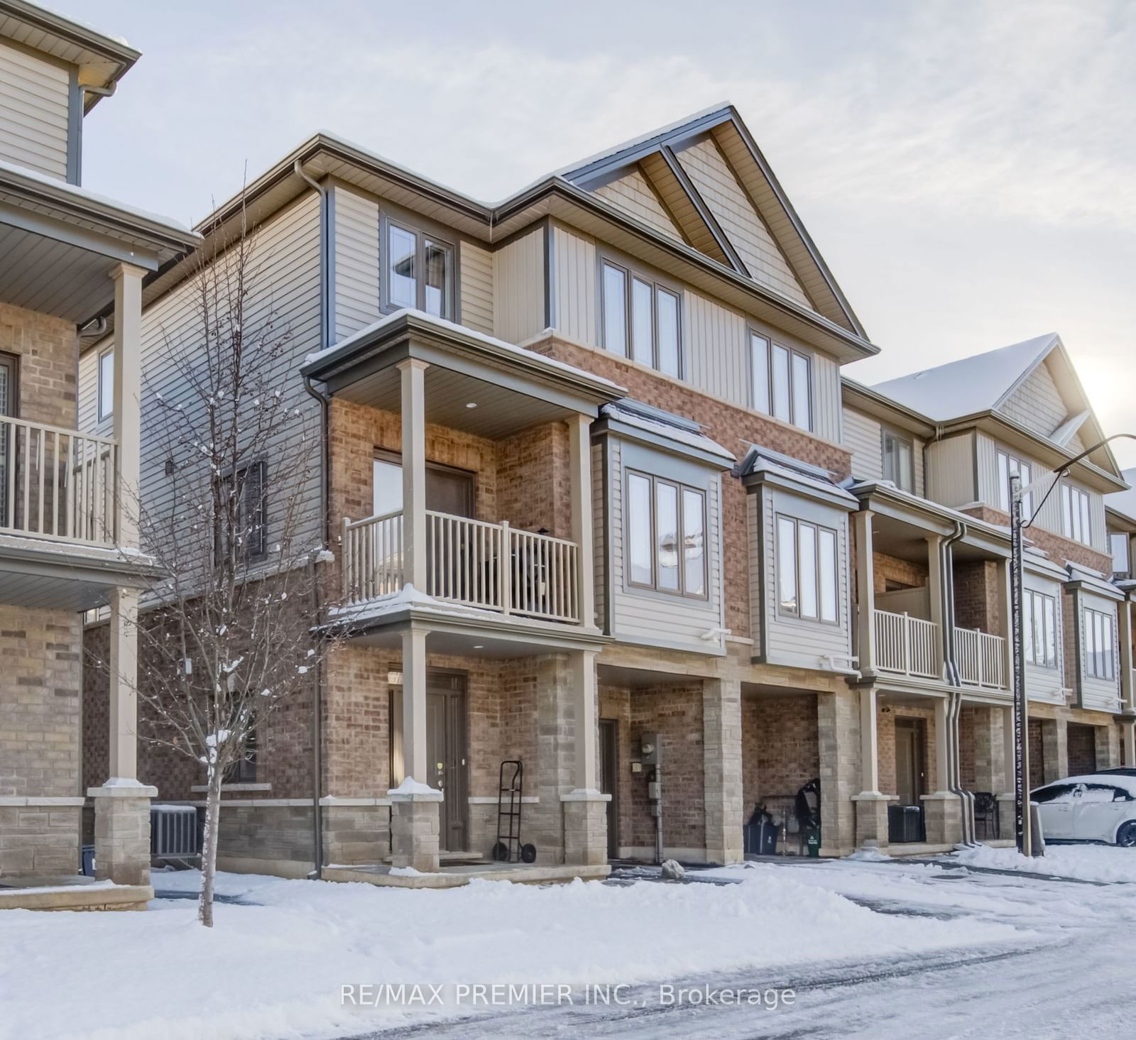 Townhouse for sale at Unit # 145,-77 Diana Avenue, Brantford, N3T 0R6 - MLS: X11956312