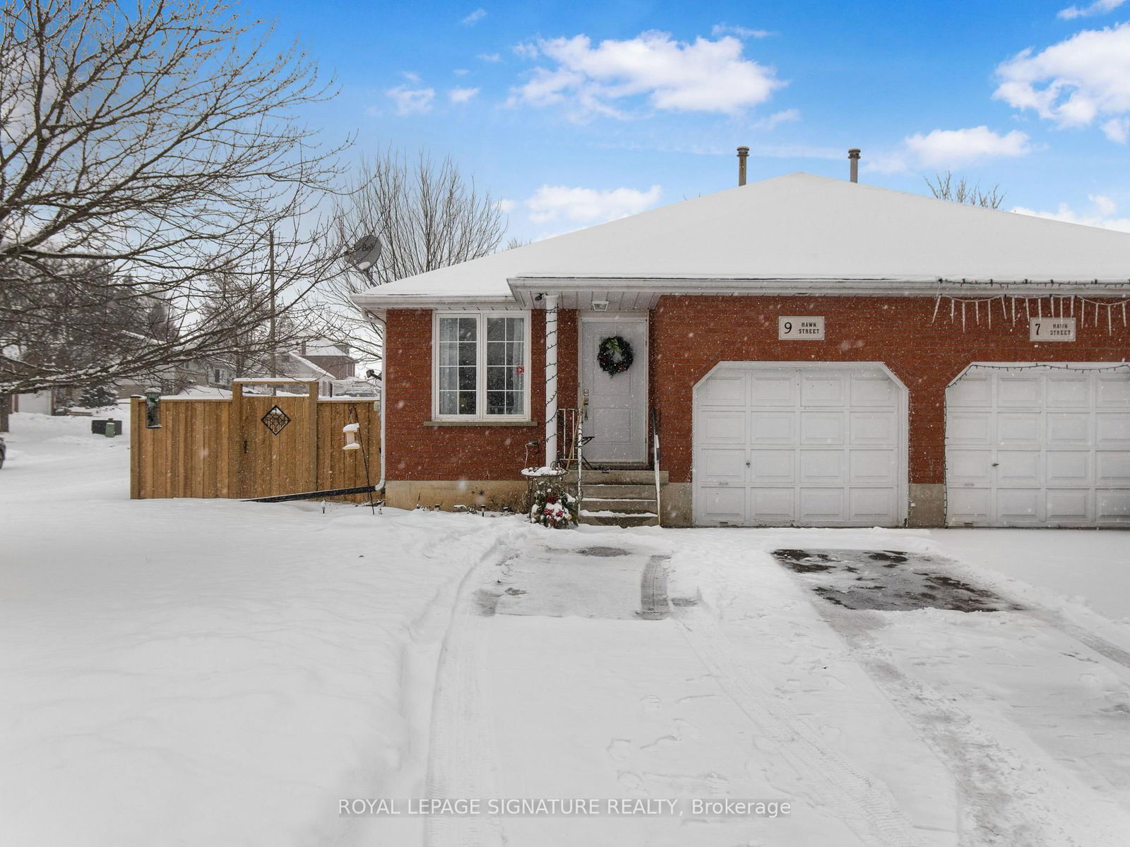 Semi-Detached House for sale at 9 Hawk Street, Brant, South Dumfries, N0E 1N0 - MLS: X11956340