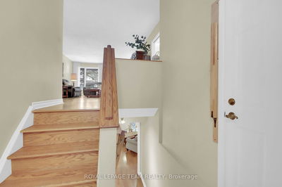 6 Meadowmist Crt, Stittsville - Munster - Richmond - 8202 - Stittsville (Central) image-0-3