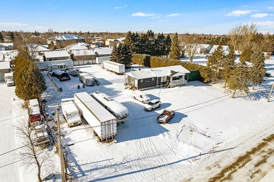 330 Nursery Rd, North Grenville - Kemptville image-0-2