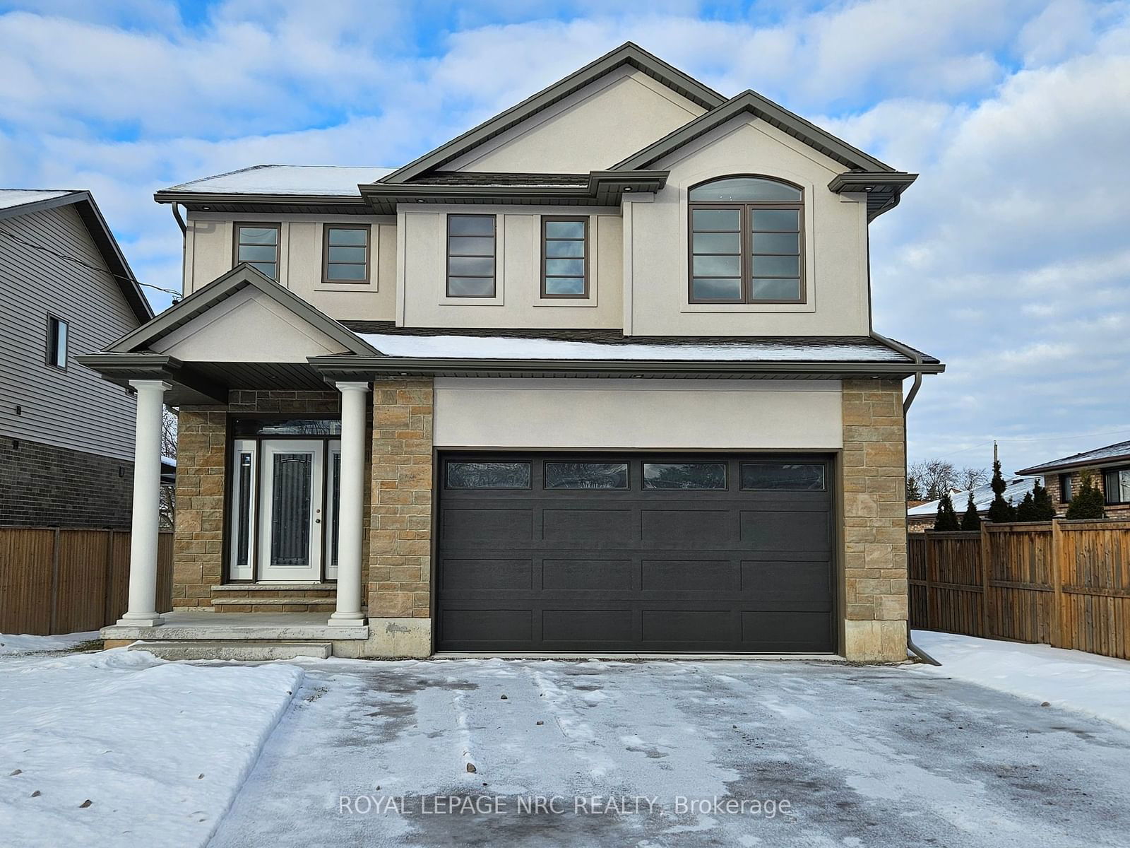 Detached House for sale at 4705 Lee Avenue, Niagara Falls, 213 - Ascot, L2H 1M7 - MLS: X11956911