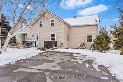 590 QUEEN St, Gananoque - 821 - Gananoque image-0-3