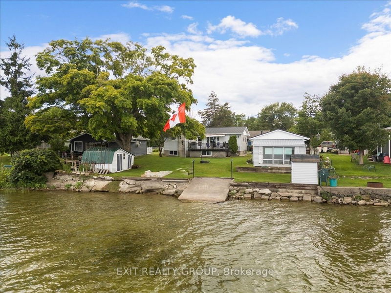 82 Outlet Rd, Prince Edward County - Athol image-0-0