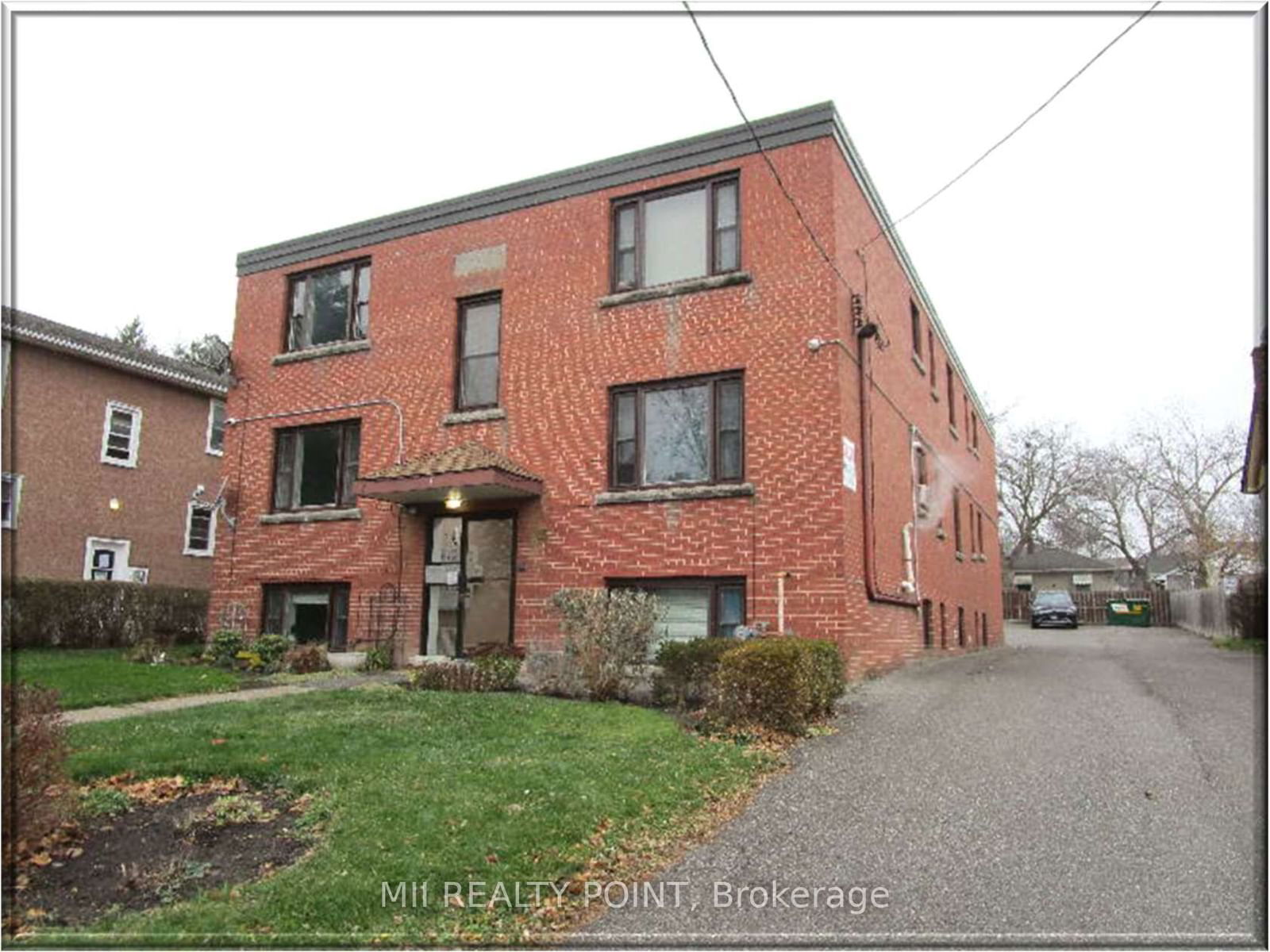 Investment for sale at 26 Gale Crescent, St. Catharines, 450 - E. Chester, L2R 3K9 - MLS: X11957110