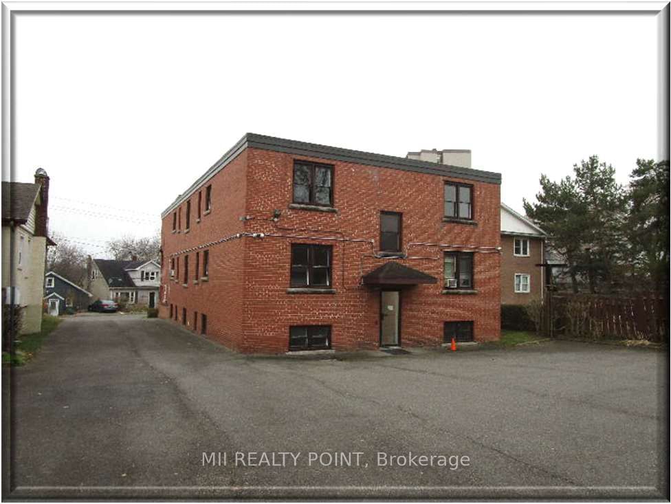 Investment for sale at 26 Gale Crescent, St. Catharines, 450 - E. Chester, L2R 3K9 - MLS: X11957110