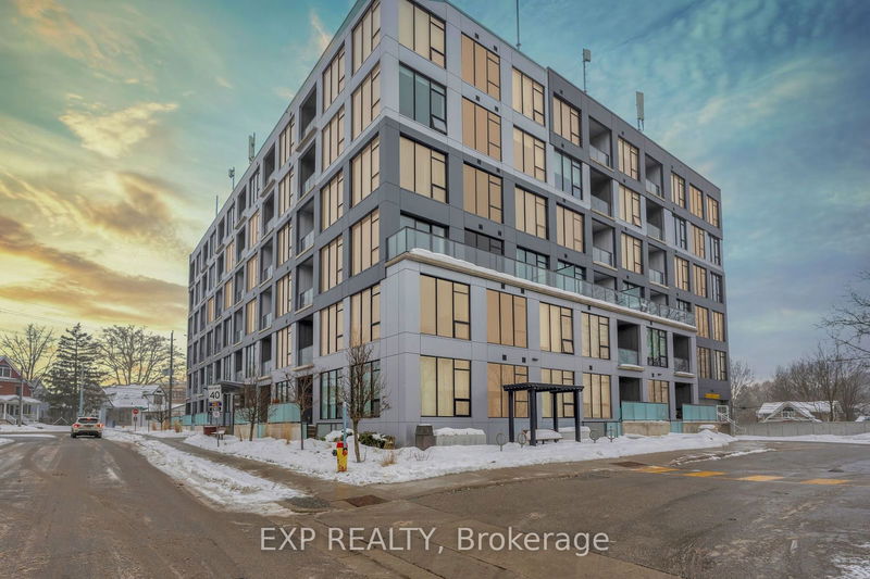 home for sale on 203-690 King Street W