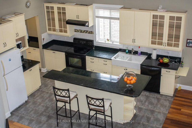 8905 Mcgarry Dr, Niagara Falls, L2H 3P1 | Image 3