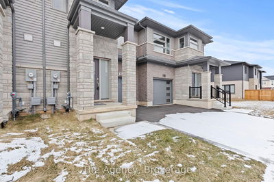 Townhouse for sale at 103 Acacia Road, Pelham, Fonthill, L0S 1E1 - MLS: X11957668