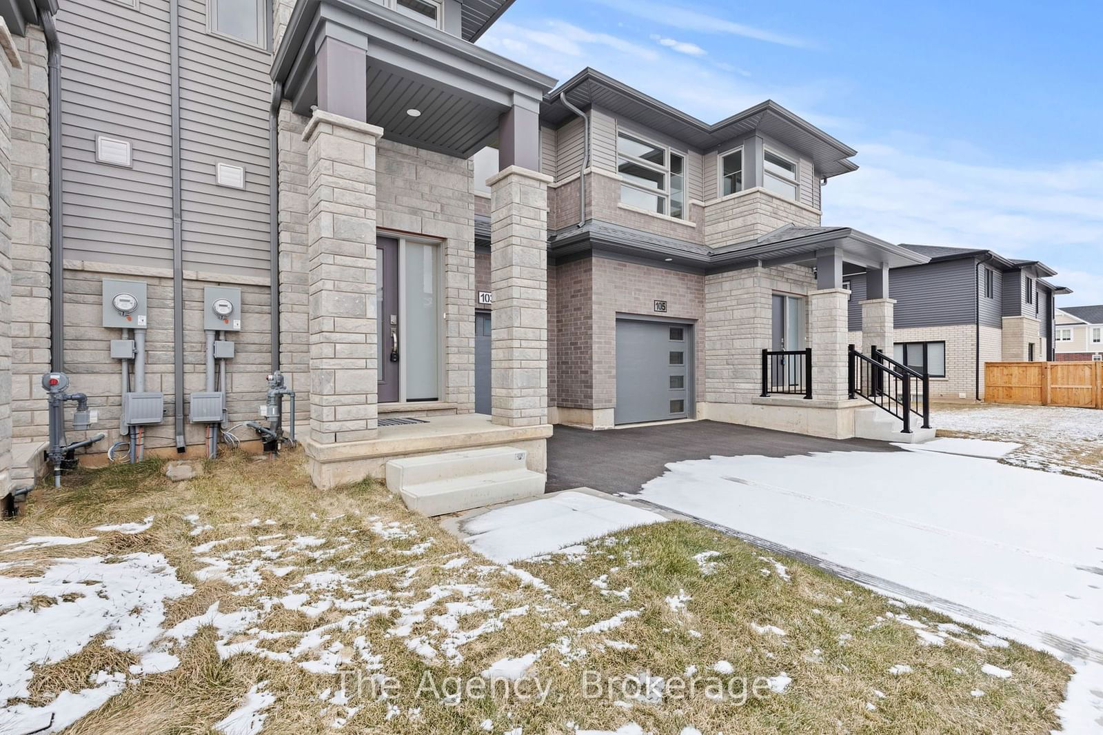 Townhouse for sale at 103 Acacia Road, Pelham, 662 - Fonthill, L0S 1E1 - MLS: X11957668