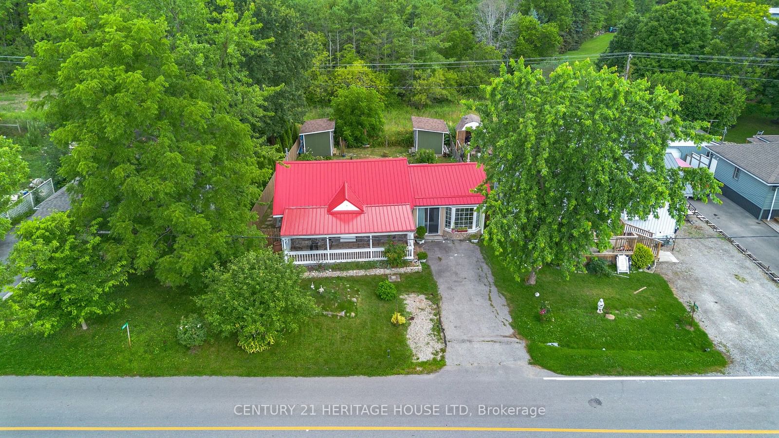 Listing Image 4