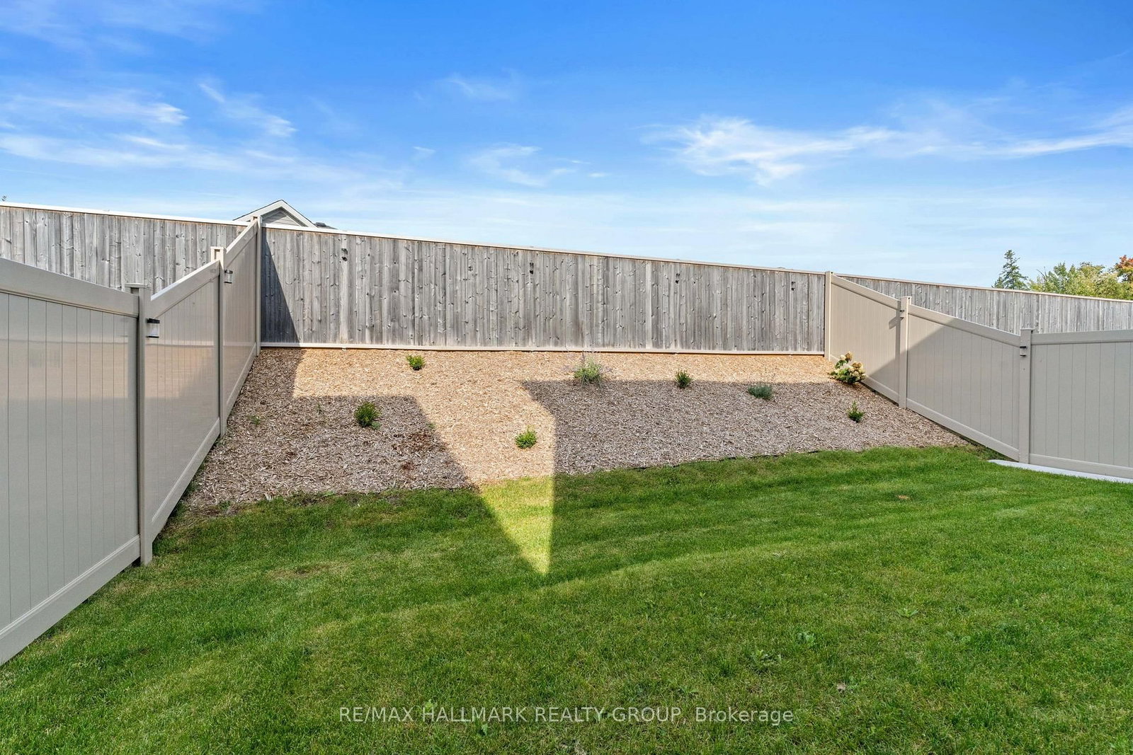 Listing Image 40